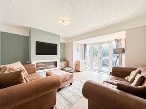 Photo 11- click for photo gallery